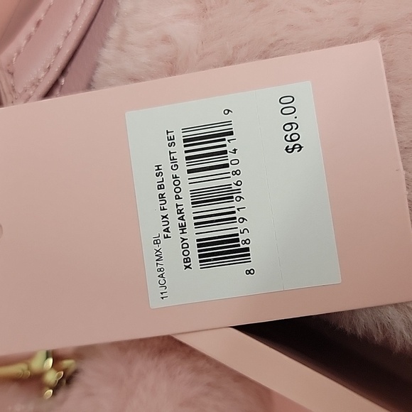 Juicy Couture Blush Faux Fur Crossbody Bag Set - Picture 2 of 3